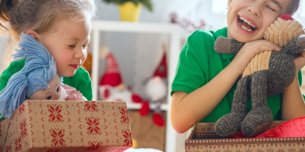 Jak wybrać mądrze bezpieczny prezent dla dziecka?