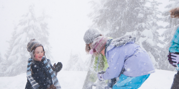 Kreatywne i rozwojowe zabawy dla dzieci na zimowy czas